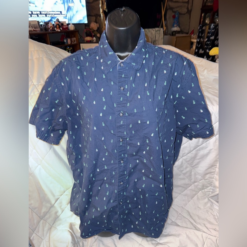 Michael Brandon Button Up Pineapple Blue Short Sleeve Shirt